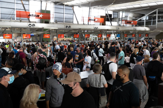 Australia COVID: Easter travel threatened as airports reel under staff  shortages