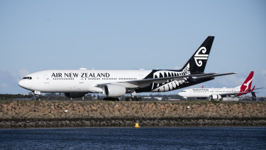 Qantas and Air New Zealand have scheduled hundreds of flights per week in response to the opening of a travel bubble.