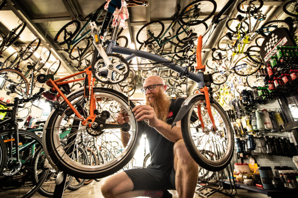 Global bike top shop