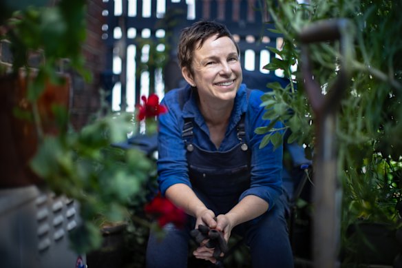 Tending to her garden helped horticultural therapist Amelia Best while she was grieving over the death of her brother.