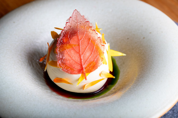 Dessert of camarosa strawberries, bee pollen, camomile cake, milk ice-cream and cream of sweet herbs.