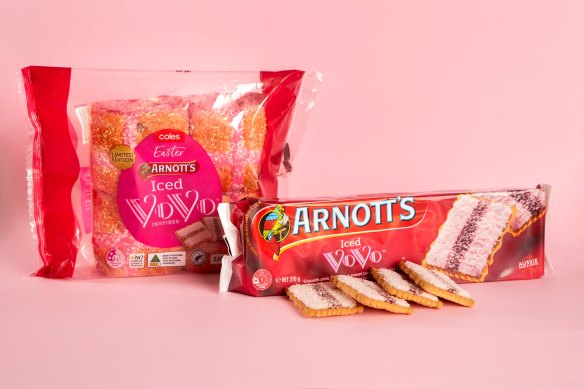 Arnott’s Iced Vovo hot cross bun.