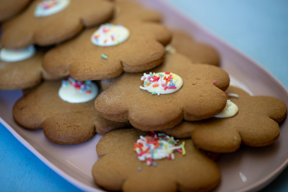 Gingerbread flowers.