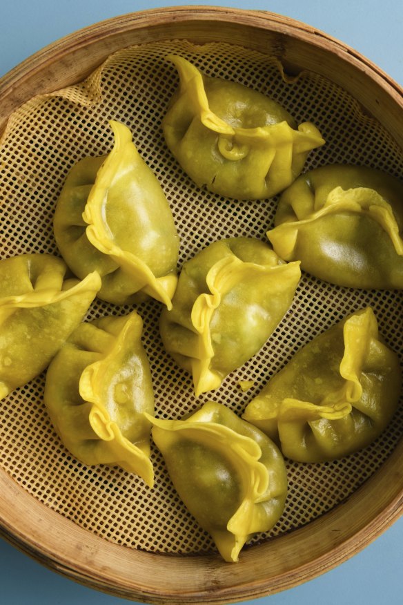 Aloo cheese momo.
