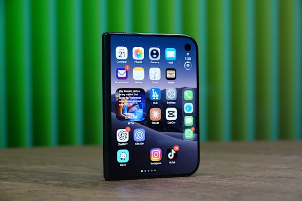 Overall, you’re going to love the iPhone Duo - we just need more apps.