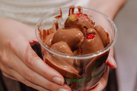 The chocolate-dipped strawberries live on.