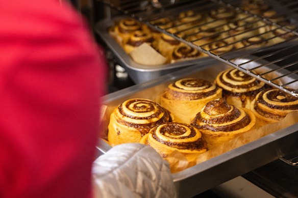 Cinnabon’s tightly spiralled buns.