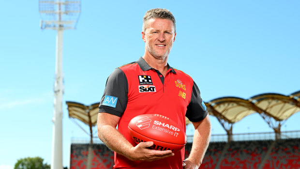 Gold Coasts Suns coach Damien Hardwick got pain relief from medicinal cannabis.