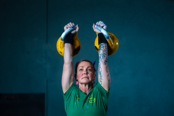 Lady Cindy Rella has just returned to Melbourne from Portugal, where she competed in the World Kettlebell Championships.