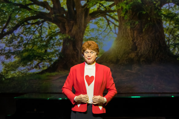 Drew Forsythe as Pauline Hanson as the Queen of Hearts.