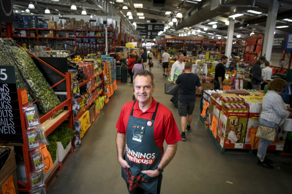 Bunnings MD Mike Schneider.