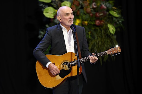 Songmaster Paul Kelly pays his tribute.