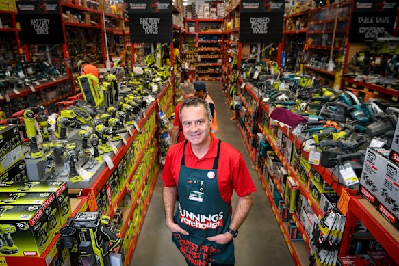 Bunnings managing director Michael Schneider will depart the business in February 2027.