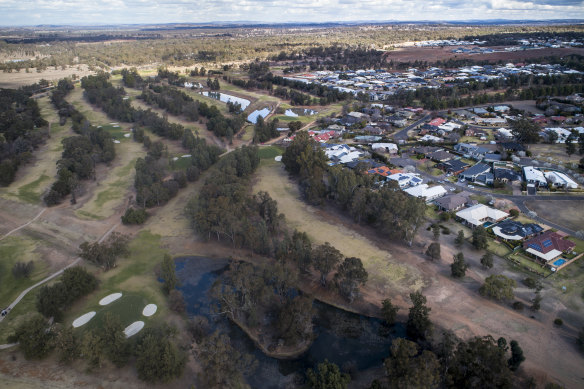 An aerial view of the 27-hole Dubbo Golf Club, which is hoping its water reserves will keep it greens alive long enough to hose the 2020 Women's NSW Open next March. 