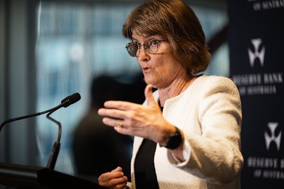 La gobernadora del RBA, Michele Bullock, fue una de los 13 principales banqueros centrales que defendieron la independencia de Jerome Powell.