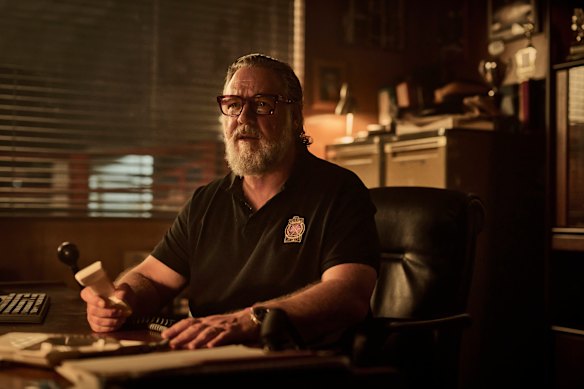 Russell Crowe in Beast.