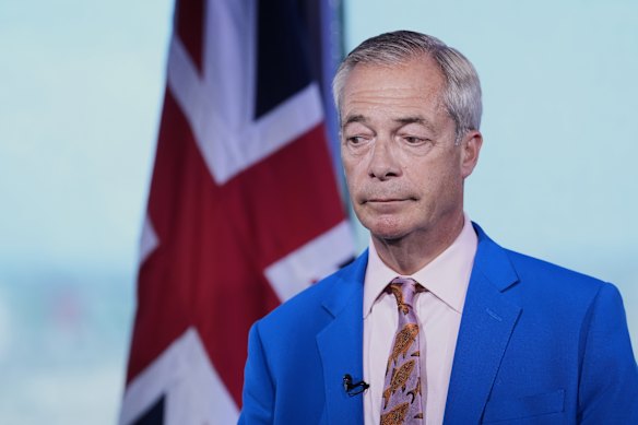 Farage annuncia le sue dimissioni da deputato a Londra all'inizio di questa settimana.