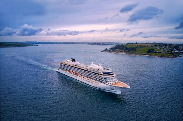 O Viking Venus de tamanho médio pode ir onde navios maiores não conseguem.