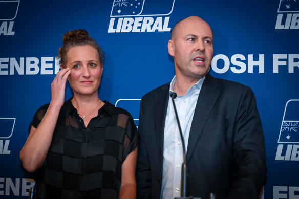 Josh Frydenberg addresses Liberal supporters on election night, alongside his wife, Amie.