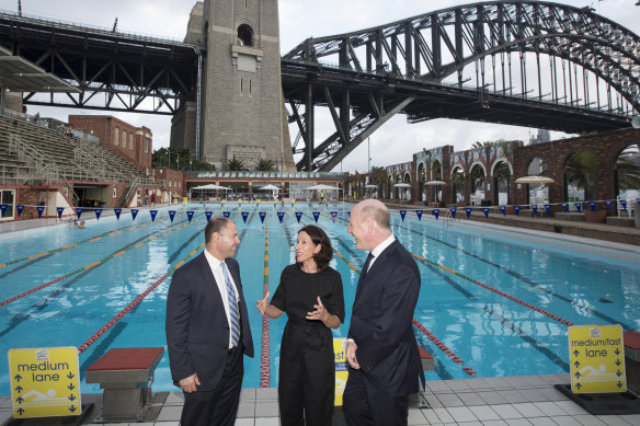 Treasurer Josh Frydenberg visited the pool with the mayor of North Sydney, Jilly Gibson, and North Sydney MP Trent Zimmerman during an election campaign stop last April.