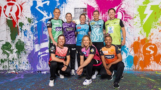 Kim Garth of the Melbourne Stars, Heather Graham of the Hobart Hurricanes, Jemma Barsby of the Adelaide Strikers, Jess Jonassen of the Brisbane Heat, Hannah Darlington of the Sydney Thunder (L-R) Georgia Wareham of the Melbourne Renegades, Ellyse Perry of the Sydney Sixers, and Alana King of the Perth Scorchers.