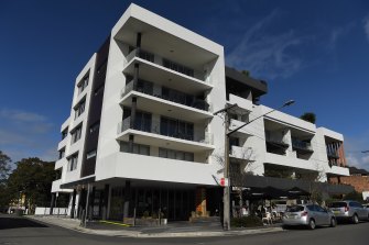 In Limbo Land Apartment Owners In Bind Over Flammable Cladding Fix