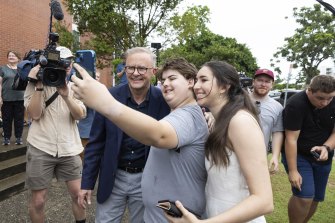 Opposition Leader Anthony Albanese meeting voters in Cairns today. 