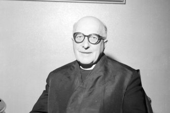 Отец Патрик „Пади“ Стивънсън през 1971 г.