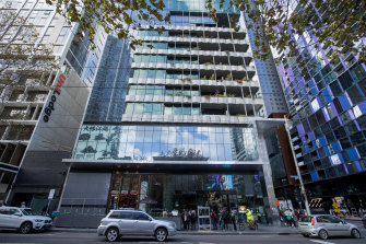 Marcos'un kaldığı söylenen Melbourne'deki Victoria One kompleksi.