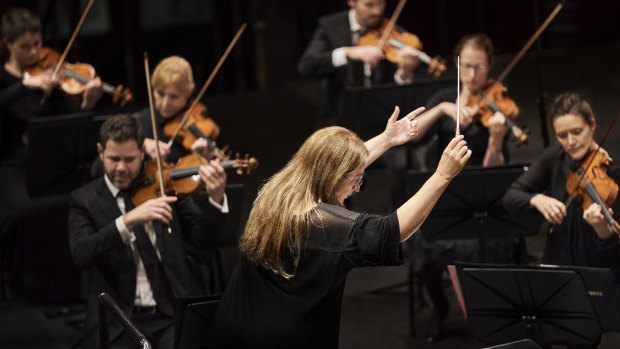 Simone Young will lead the Sydney Symphony Orchestra back to the Sydney Opera House in 2022.