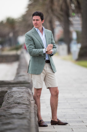 Leading Melbourne real estate agent Marty Fox has ditched socks and suits but still wears Gucci shoes to impress buyers and sellers. 