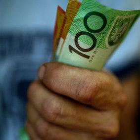 Cash dealings at limited TAB outlets in WA will commence on Friday. 