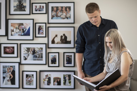 Brendan and Andrea Oxford were married in August 2017 but it took them years to finally get what they paid for from the wedding photographer.