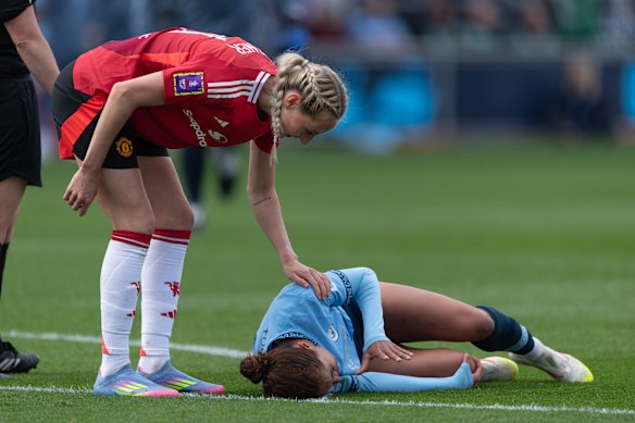 Mary Fowler hurt her knee - the question is how badly.