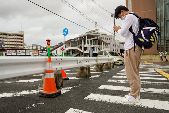 Sota Niwa, a high school student from Hiroshima who came to Nara to pay his respects to Shinzo Abe. 