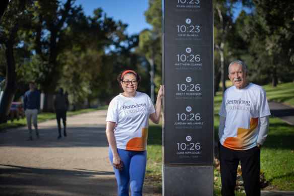Bennelong Foundation chairperson Carena Shankar with her husband, former Hawthorn and Melbourne player, Jeff Chapman.</p>

<p>　　