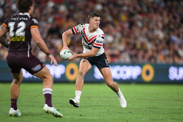 Hugo Savala on the attack for the Sydney Roosters against the Brisbane Broncos.
