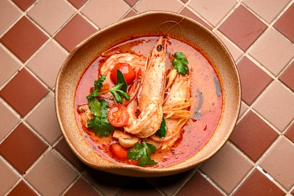  Tom yum soup.