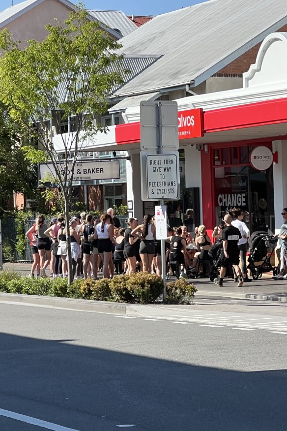 The crowd of CRC runners outside Cook and the Baker on a Saturday morning.