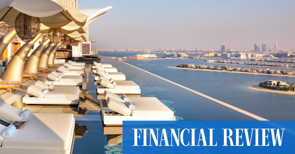 Inside Dubai's $2.4b luxury hotel (and its 17 restaurants) - Vimarsana News