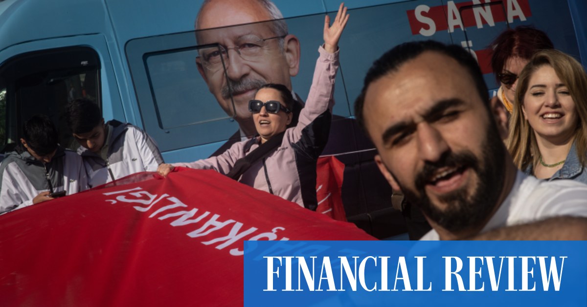 Türkiye, Erdoğan’ın 20 yıllık iktidarını sona erdirebilecek seçimlerde oy kullanıyor