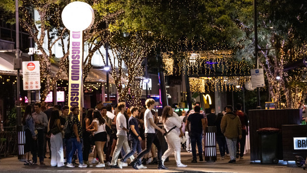 Crowds going out in Fortitude Valley.