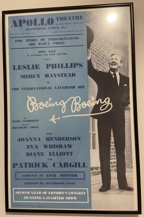 The smash-hit 1963 stage play Boeing-Boeing starred Leslie Phillips at the Apollo Theatre.