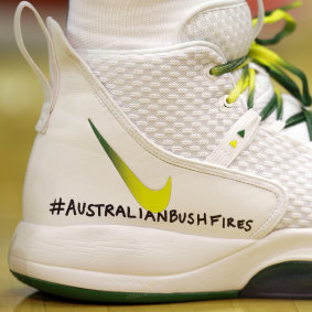 Ben Simmons marks his solidarity with fellow Australians dealing with the bushfire crisis.