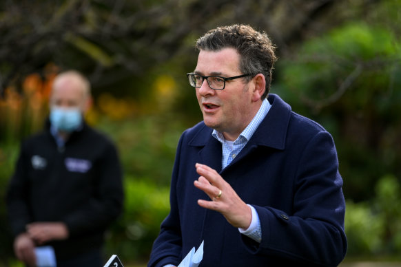 Premier Daniel Andrews announcing changes to borer bubble arrangements on Tuesday. 