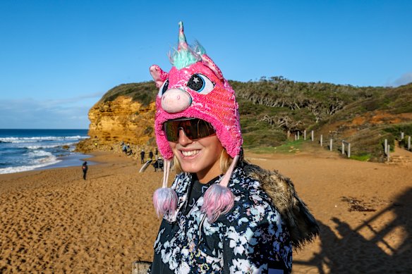 Zoric stands out from the crowd with her extraordinary surfing talent and her fashion. 