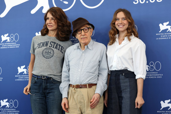 Valérie Lemercier, Woody Allen and Lou de Laâge attend a photo call at the Venice Film Festival.