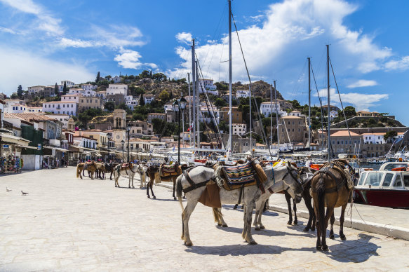 The harbour in Hydra in the present day.