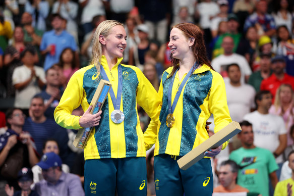 Winners are grinners: Ariarne Titmus and Mollie O’Callaghan.