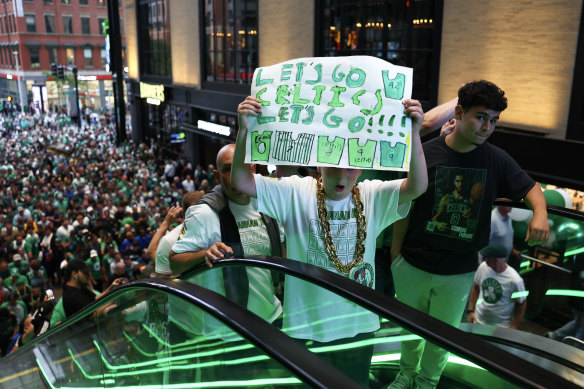 Fans arrive at TD Garden.